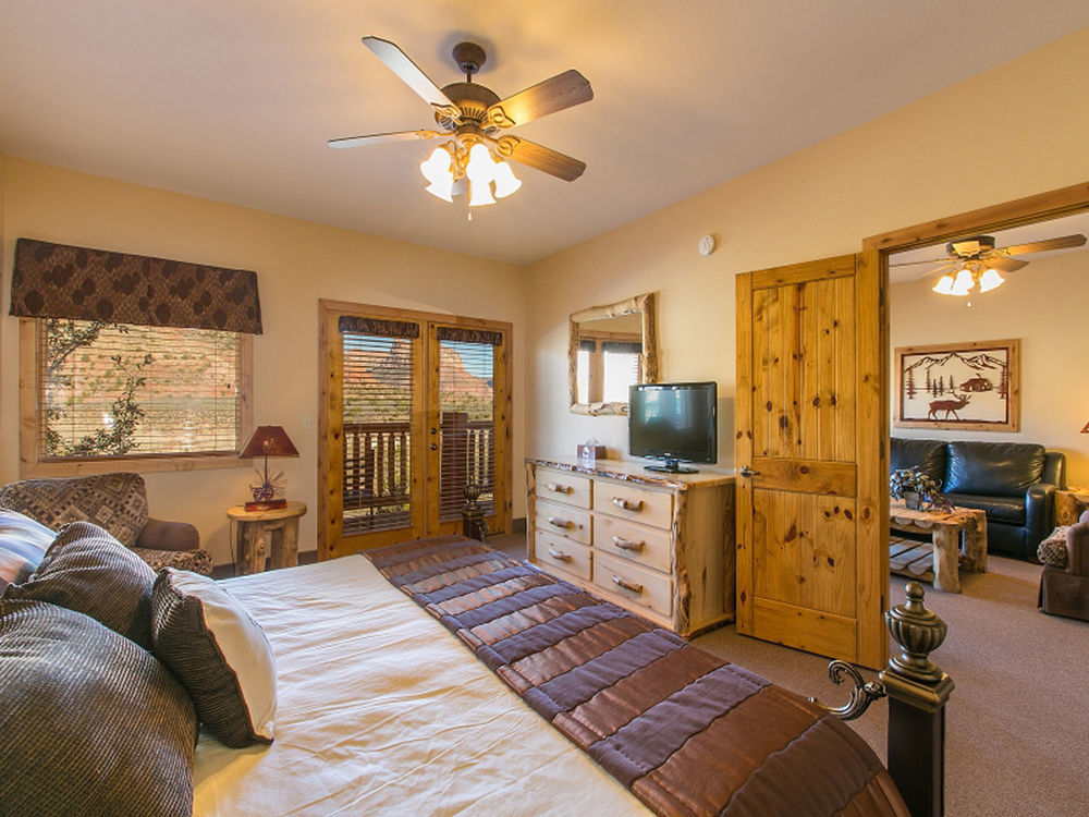 Hotel De Novo Springdale, Tapestry Collection By Hilton Bagian luar foto